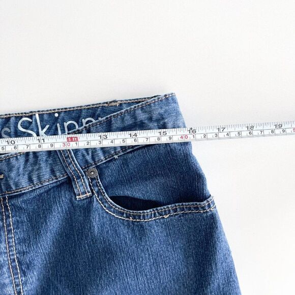Calvin Klein // Skinny straight // Size 12 // EUC - Picture 3 of 8